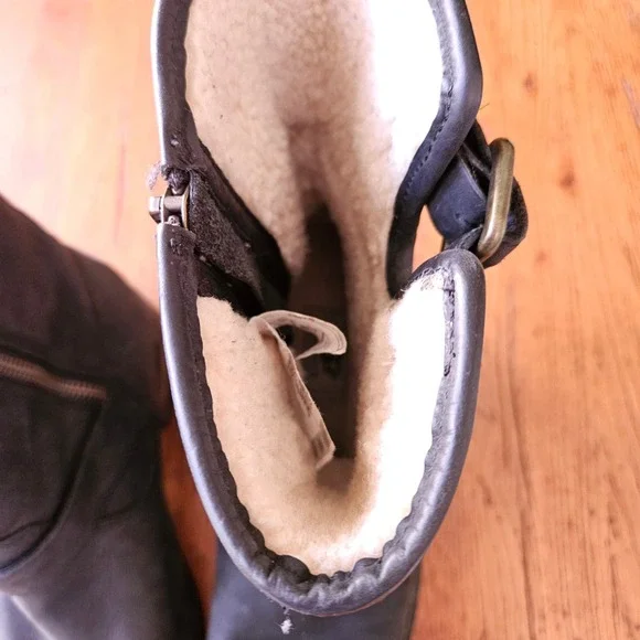 UGG Chaney Black Leather Waterproof Moto Boots Shearling Lined 1007542 Womens 8 - Picture 2 of 12